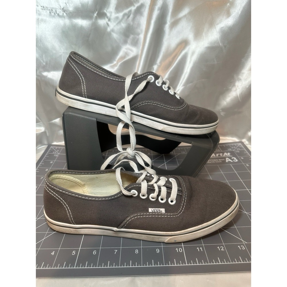 VANS Authentic Gray Lace Up Skate Shoes - Men's Size 7.5 Women's Size 9